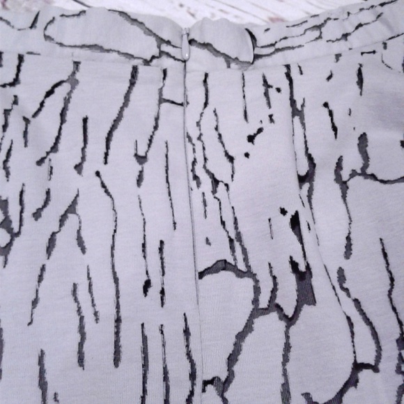 Monki Gray Black Mesh Marble Skater Skirt Size XS - Picture 3 of 6